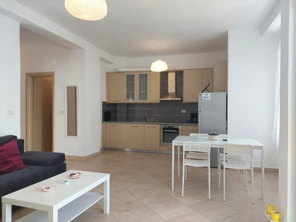 Apartament Ilir Saranda